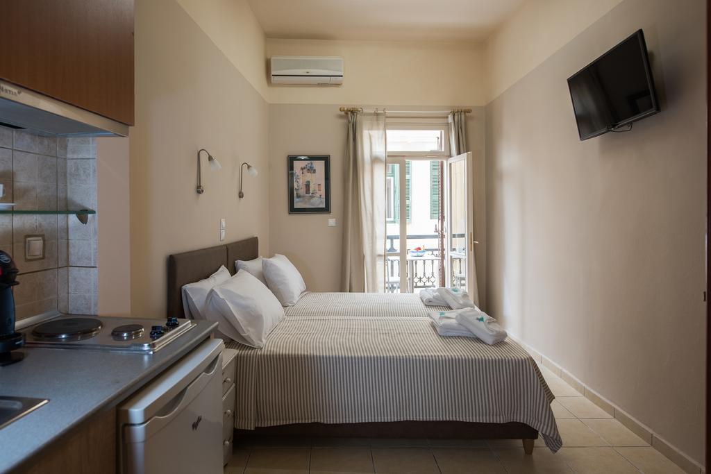 Studios Kiara Chrissi Akti Chania Exterior foto