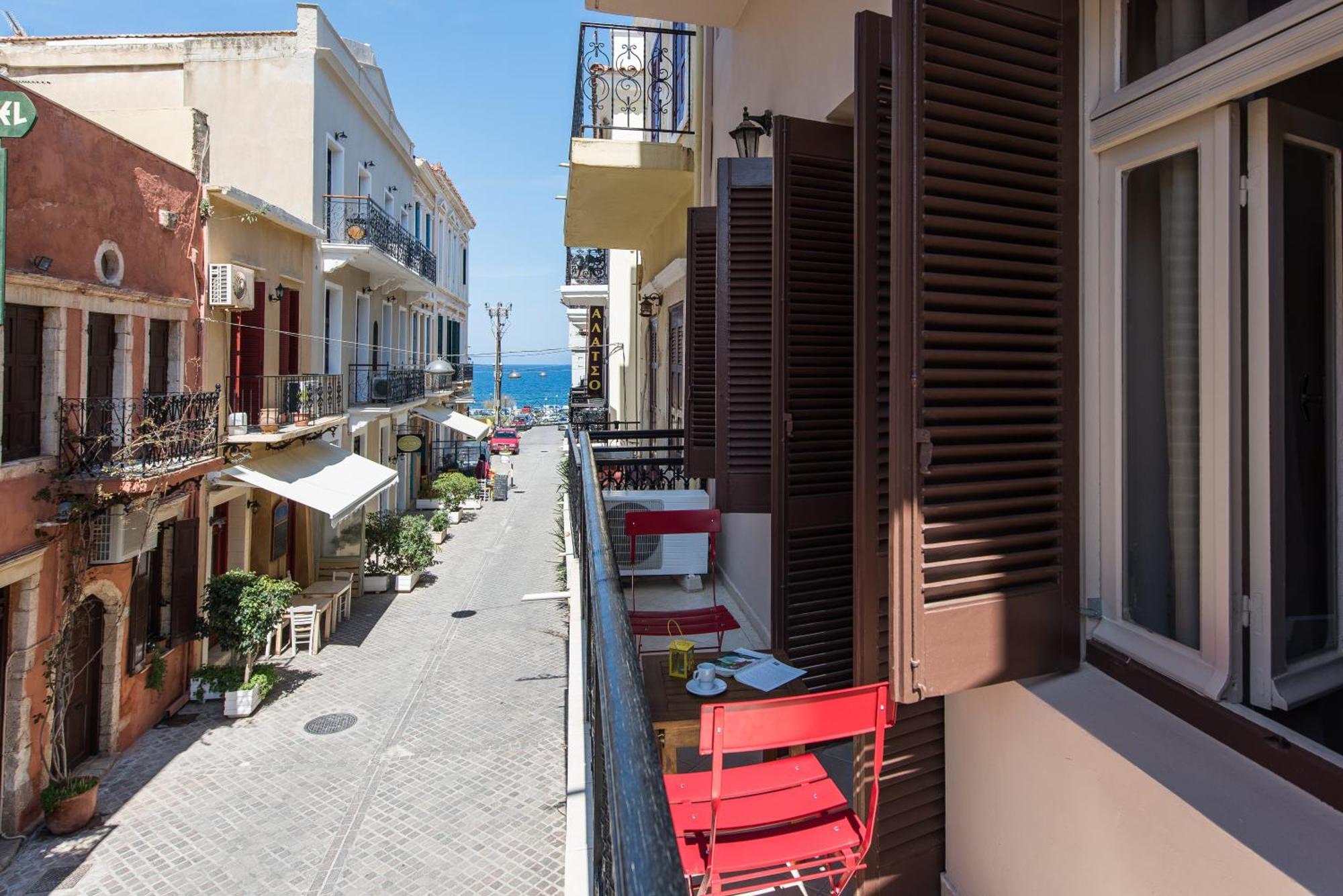 Studios Kiara Chrissi Akti Chania Exterior foto